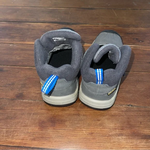 Keen Gray and Blue Hiking Boots Slip-On Design - Picture 5 of 6